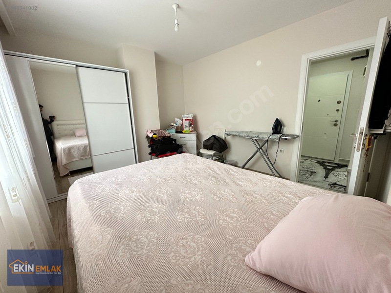 Ekin Emlak; Full Eşyalı; Tramvayda Yakın, Kiralık Geniş 1+1 — fotoğraf 6