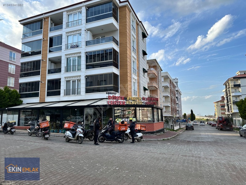 Ekin Emlak; Full Eşyalı; Tramvayda Yakın, Kiralık Geniş 1+1 — fotoğraf 20