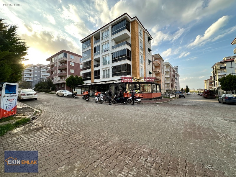 Ekin Emlak; Full Eşyalı; Tramvayda Yakın, Kiralık Geniş 1+1 — fotoğraf 21