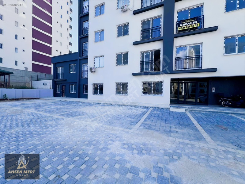 Gültepe'de - Lüks - Bitmiş 1 + 1 Köşe Daire!! — fotoğraf 3