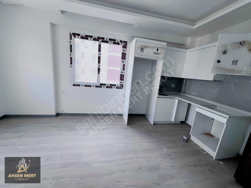 Gültepe'de - Lüks - Bitmiş 1 + 1 Köşe Daire!! — fotoğraf 9