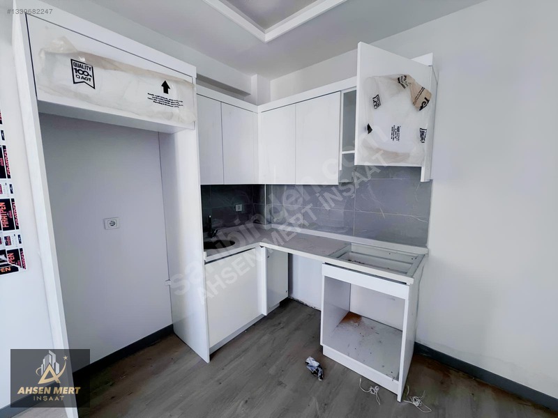 Gültepe'de - Lüks - Bitmiş 1 + 1 Köşe Daire!! — fotoğraf 11