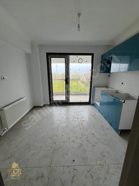 Lapseki Çardak'ta Boğaz Manzaralı Kiralık 2+1 Daire — fotoğraf 5