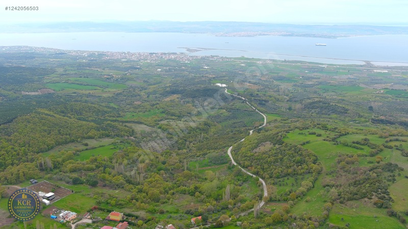Çanakkale Mecidiyede Boğaz Manzaralı Satılık İki Adet Tarla