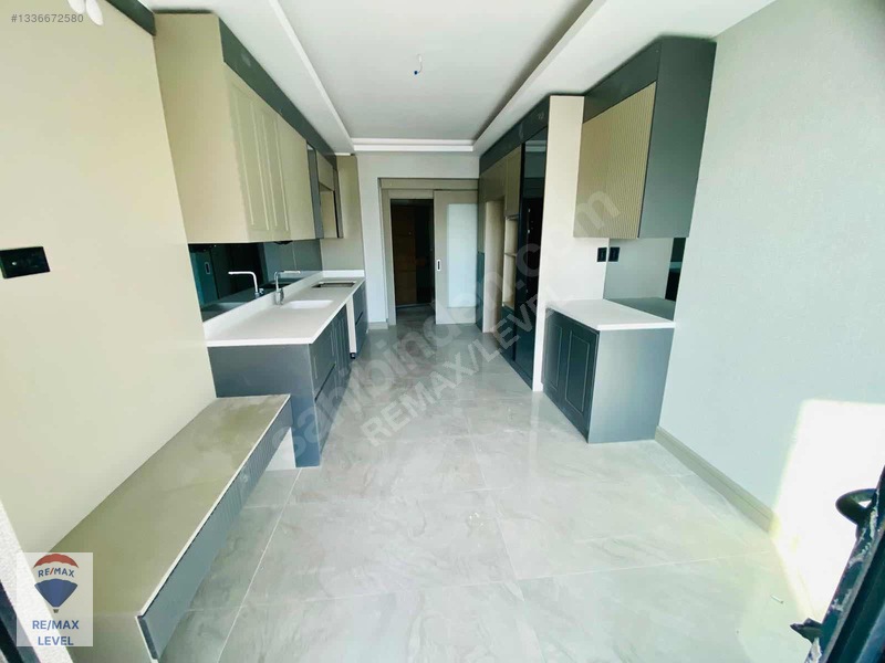 Remax Level'den Susuzda Satılık Geniş 4+1 Daire — fotoğraf 5