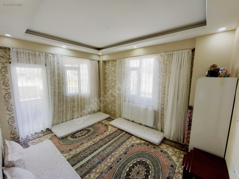 Haliliye Karşıyaka'da Satılık 3+1 Bakımlı Daire — fotoğraf 3