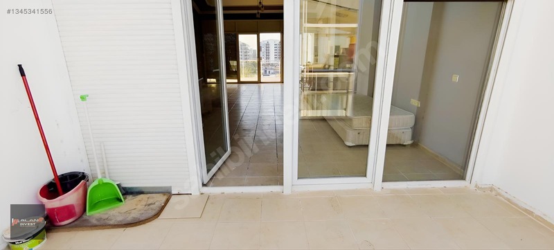 Altıntaş'in En Genis Dairesi 2+1 150 M2 Havuzlu Satilik Site İçi — fotoğraf 3
