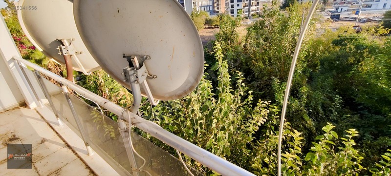 Altıntaş'in En Genis Dairesi 2+1 150 M2 Havuzlu Satilik Site İçi — fotoğraf 6
