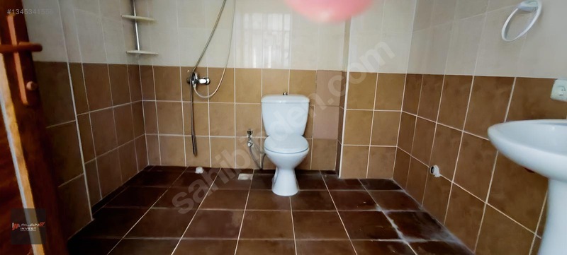 Altıntaş'in En Genis Dairesi 2+1 150 M2 Havuzlu Satilik Site İçi — fotoğraf 8