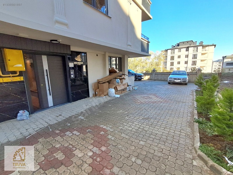 Truva//eminevime Uygun Kiracılı İskanlı Kombili Satılık 1+1 — fotoğraf 8