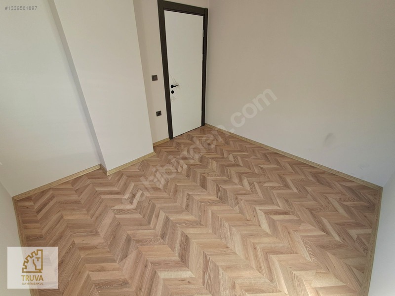 Truva//eminevime Uygun Kiracılı İskanlı Kombili Satılık 1+1 — fotoğraf 15