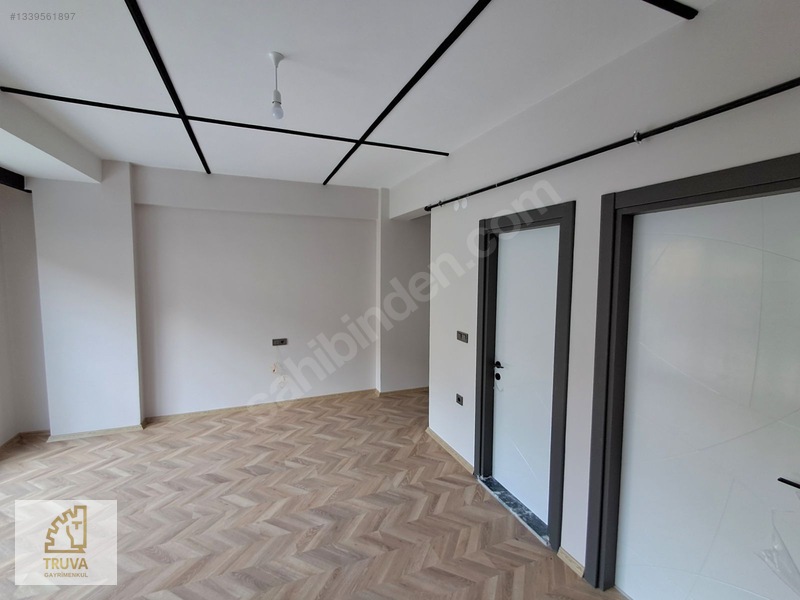 Truva//eminevime Uygun Kiracılı İskanlı Kombili Satılık 1+1 — fotoğraf 20