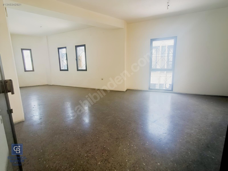 İzmir, Kemeraltı, Antikacılar Çarşısı 40 M2 Kiralık Dükkan — fotoğraf 7