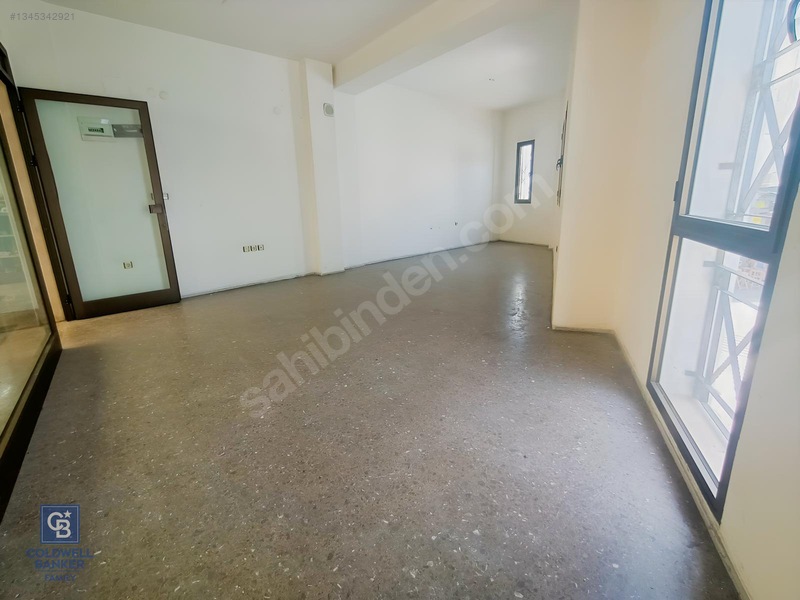 İzmir, Kemeraltı, Antikacılar Çarşısı 40 M2 Kiralık Dükkan — fotoğraf 8