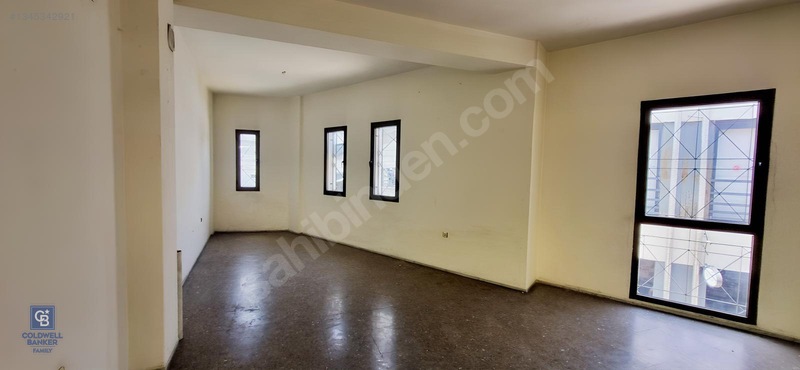 İzmir, Kemeraltı, Antikacılar Çarşısı 40 M2 Kiralık Dükkan — fotoğraf 9