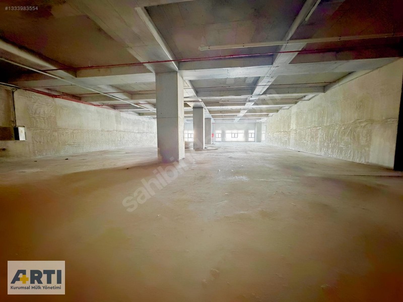 Ana Arter Üzerinde 1.550 M2 - H:6 Metre - Sıfır Projede Kiralık — fotoğraf 19