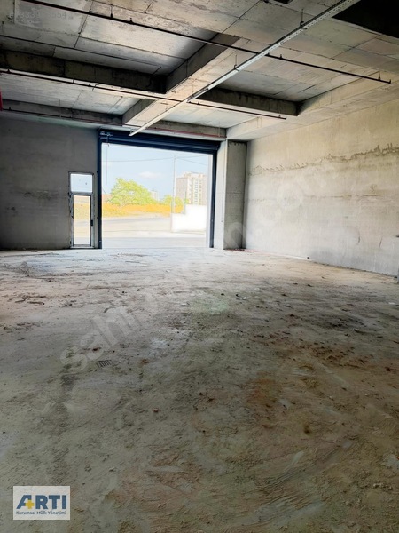 Ana Arter Üzerinde 1.550 M2 - H:6 Metre - Sıfır Projede Kiralık — fotoğraf 20