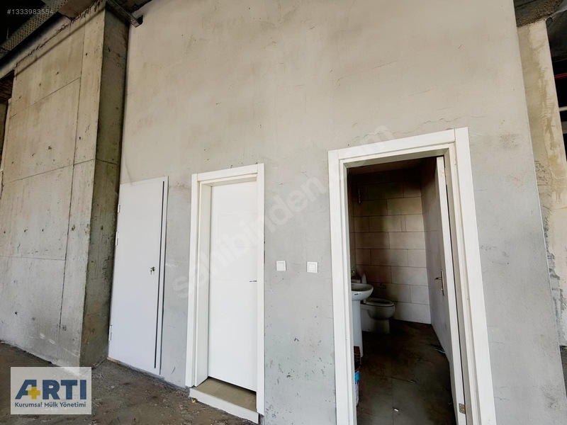 Ana Arter Üzerinde 1.550 M2 - H:6 Metre - Sıfır Projede Kiralık — fotoğraf 25