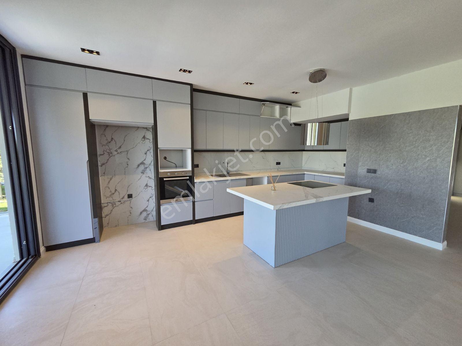 Urla Kuşçularda Ayrıcalıklı Ve Tam Müstakil Villa — fotoğraf 15