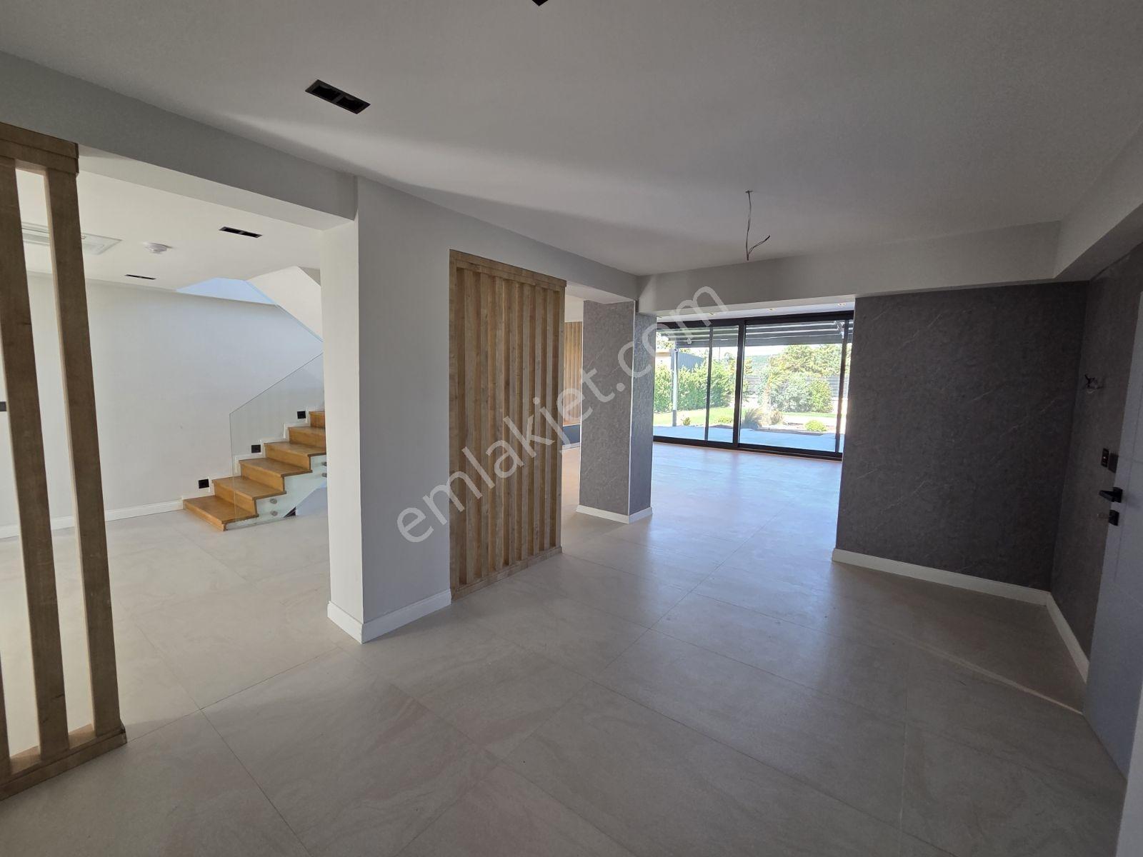 Urla Kuşçularda Ayrıcalıklı Ve Tam Müstakil Villa — fotoğraf 17