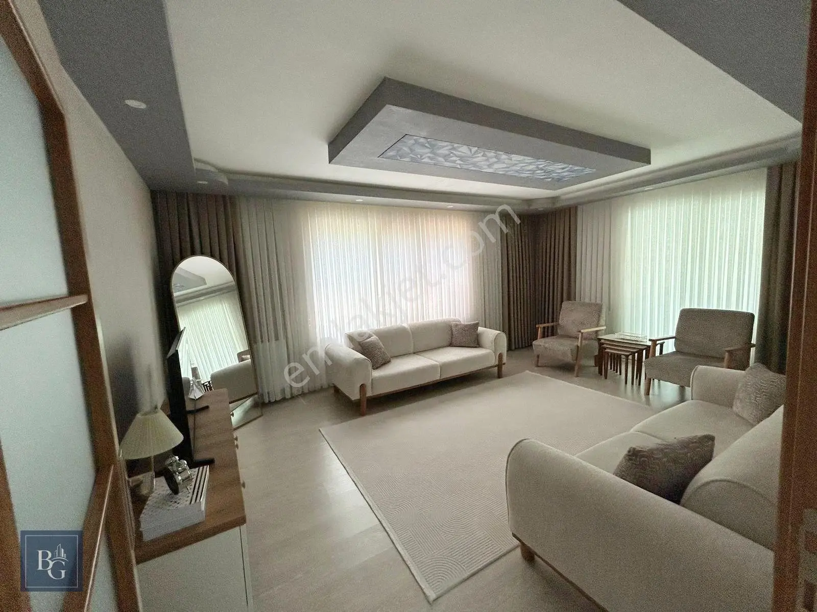 Cadde Üzeri Sitede Asansörlü Çift Banyolu Ultra Yapılı 160m² 3+1 — fotoğraf 8