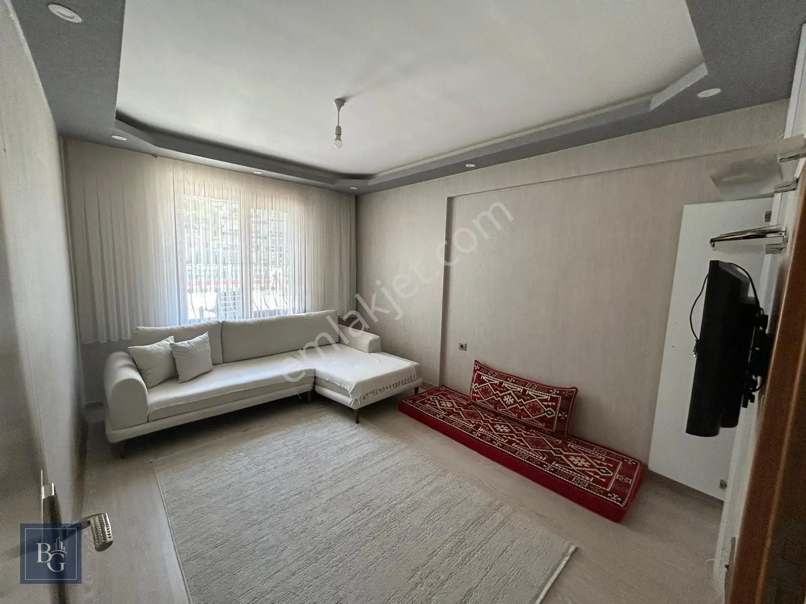 Cadde Üzeri Sitede Asansörlü Çift Banyolu Ultra Yapılı 160m² 3+1 — fotoğraf 14