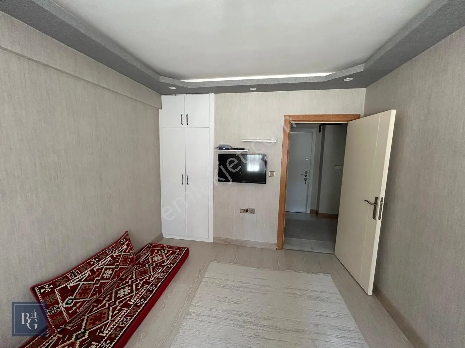 Cadde Üzeri Sitede Asansörlü Çift Banyolu Ultra Yapılı 160m² 3+1 — fotoğraf 15