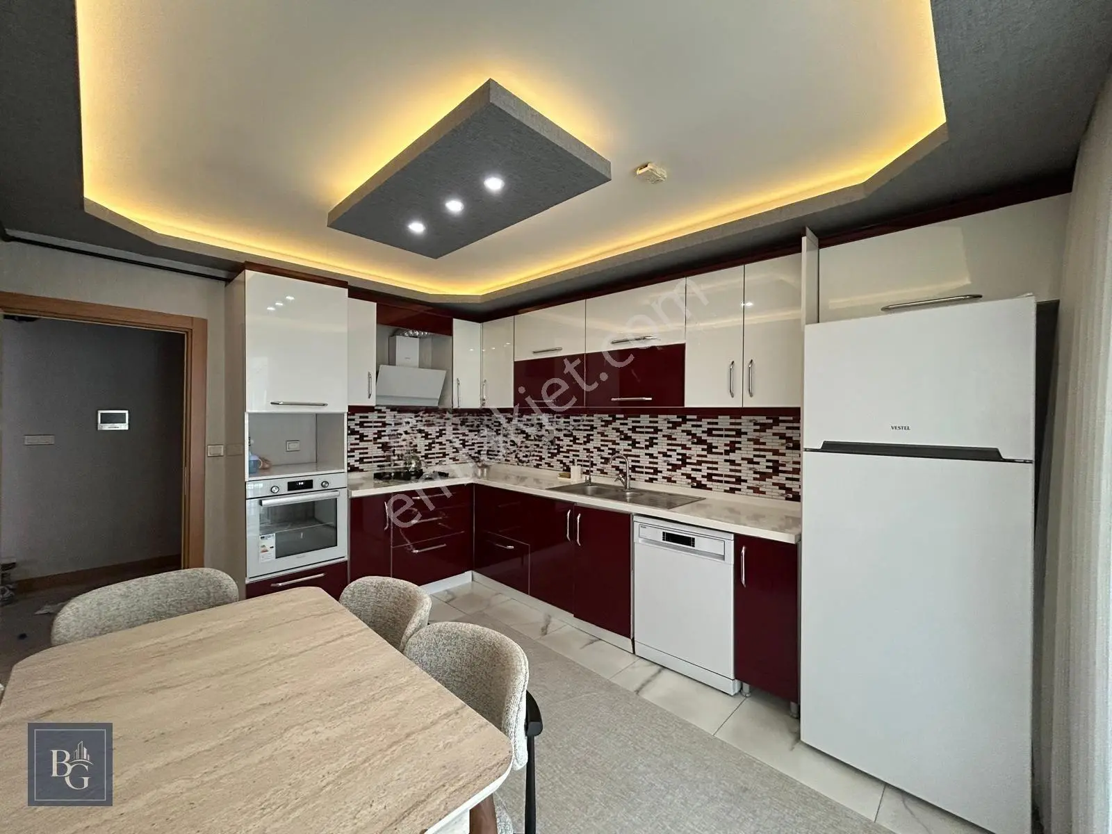 Cadde Üzeri Sitede Asansörlü Çift Banyolu Ultra Yapılı 160m² 3+1 — fotoğraf 21