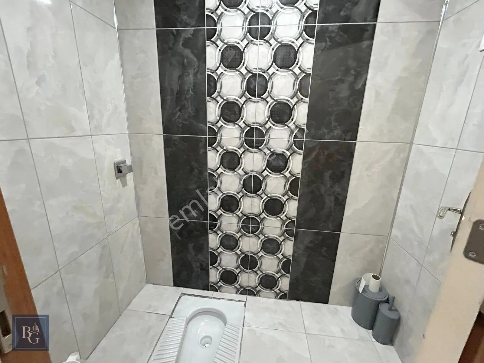 Cadde Üzeri Sitede Asansörlü Çift Banyolu Ultra Yapılı 160m² 3+1 — fotoğraf 30