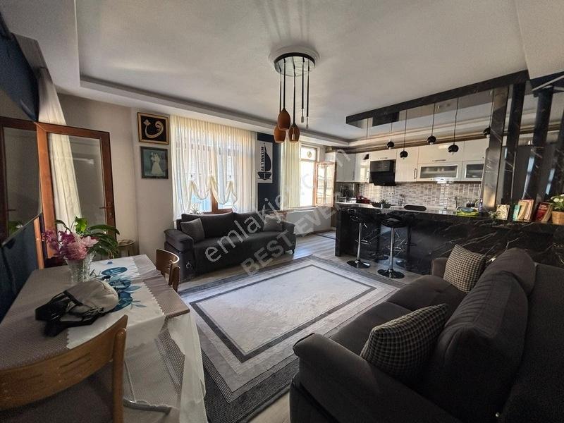 Güzelyalı Altınkum'Da Deniz Manzaralı 1+1 Özel Tasarım Daire