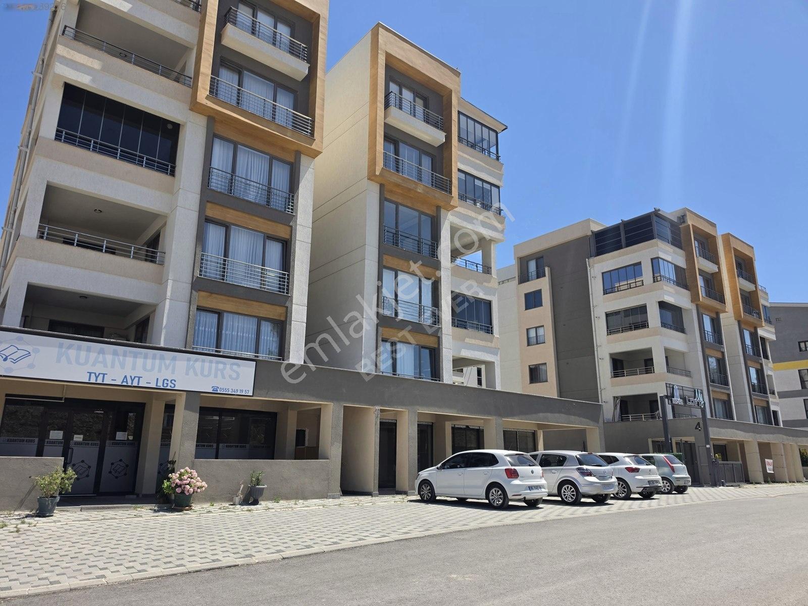 Kayapa'da 3.5+1 140m2 Vonsteel Avm'nin Yanı Başında Fırsat Mülk — fotoğraf 2