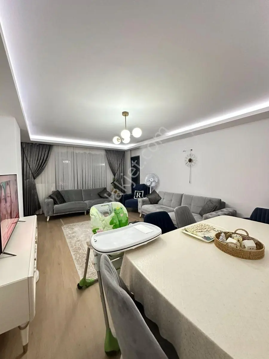 Aytaş Emlaktan İlkadım Tepecik Mah.de Satılık 3+1 Daire — fotoğraf 2