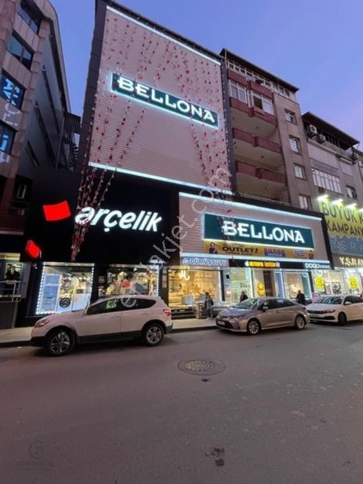 Bağcılar Meydanda Komple Ticari Kurumsal Kiracılı Satılık Bina
