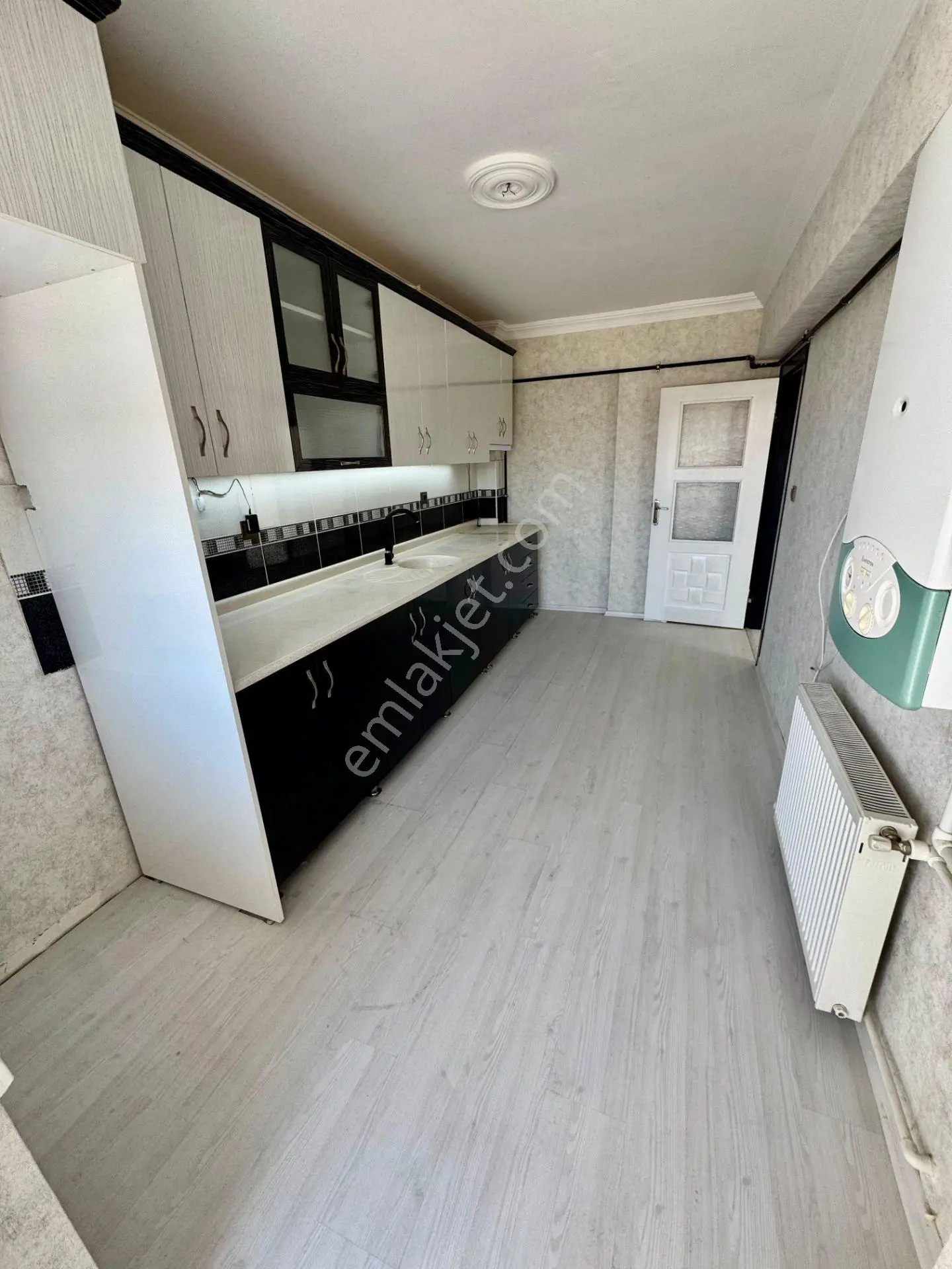 Yılmaz Gayrimenkul'den Malazgirt Mah. 3+1 Full Yapılı Kupon Daire — fotoğraf 22