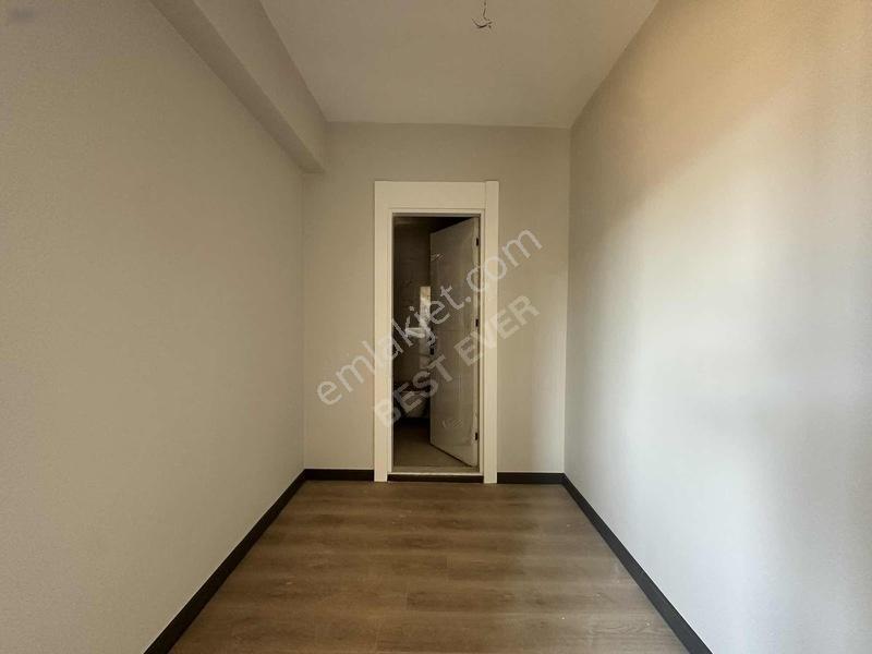 Satılık Giyinme Odalı Genış 2.5+1 Daıre — fotoğraf 15