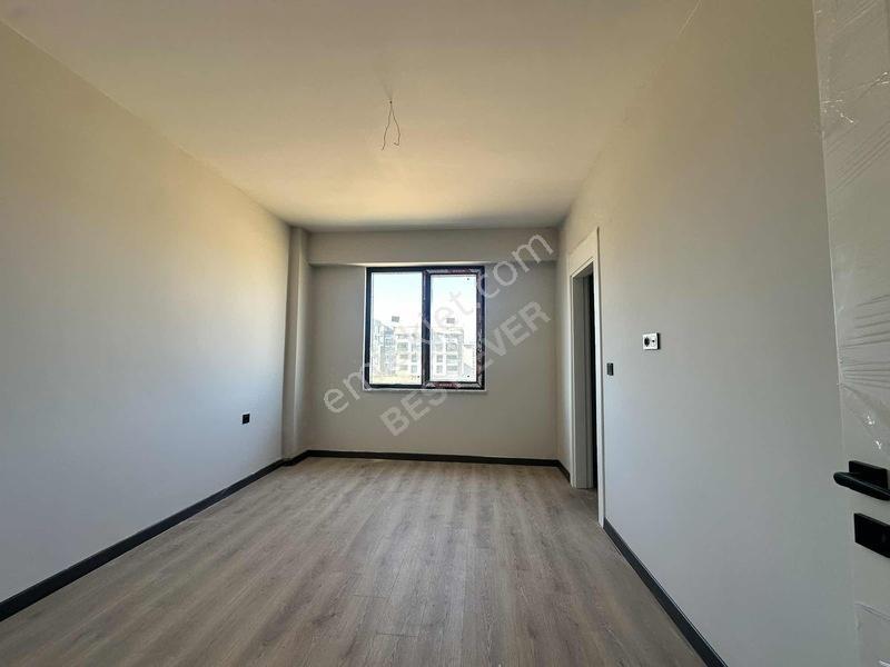 Satılık Giyinme Odalı Genış 2.5+1 Daıre — fotoğraf 18