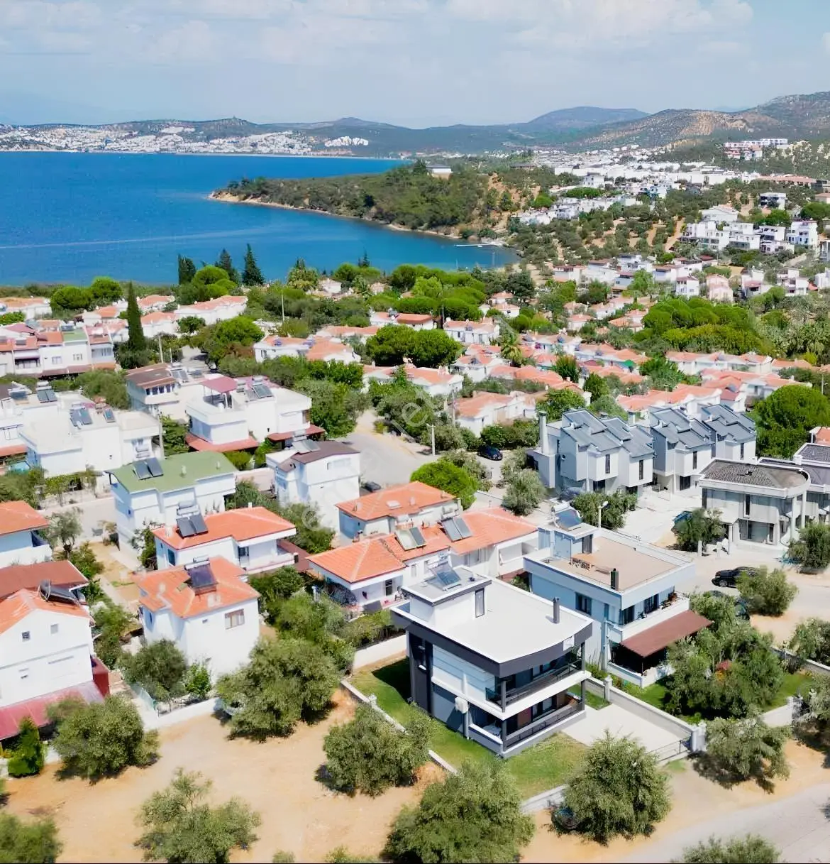 Yamaç Emlaktan Satılık Deniz Manzaralı Müstakil Villa! — fotoğraf 4