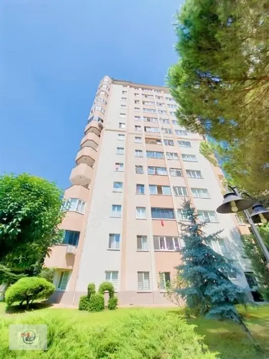 Mertcan'Dan Hürriyet Mah İskanlı Site İçi Balkonlu 3+1 Daire