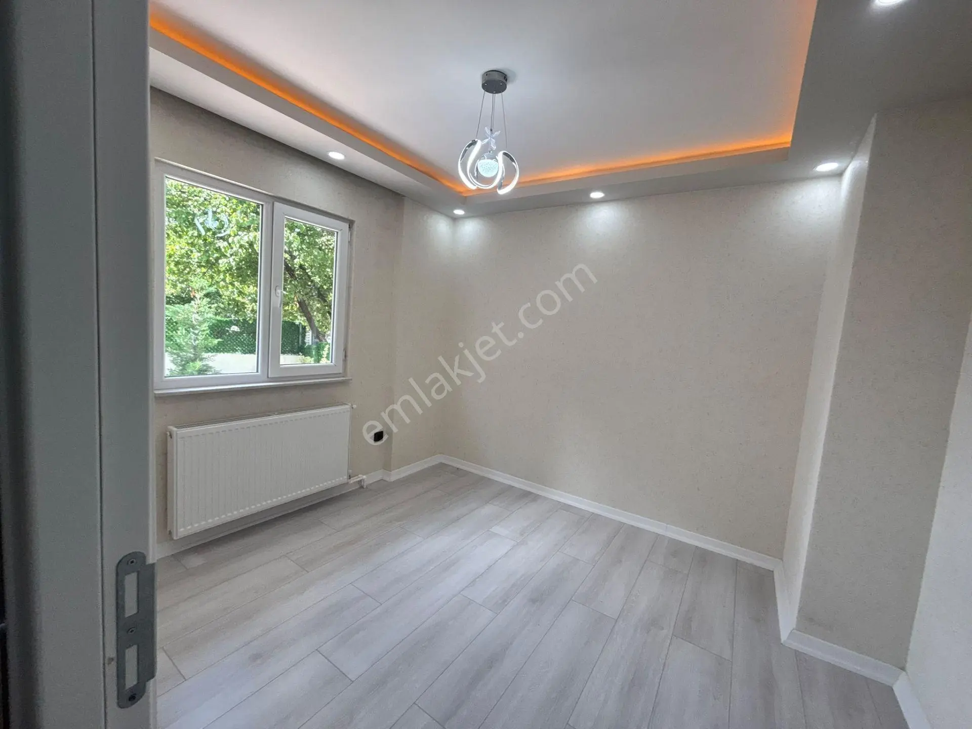 Yılmaz Gayrimenkul'den Andiçen Mah. 1+1 Kış Bahçeli Full Yapılı Müstakil Daire — fotoğraf 2
