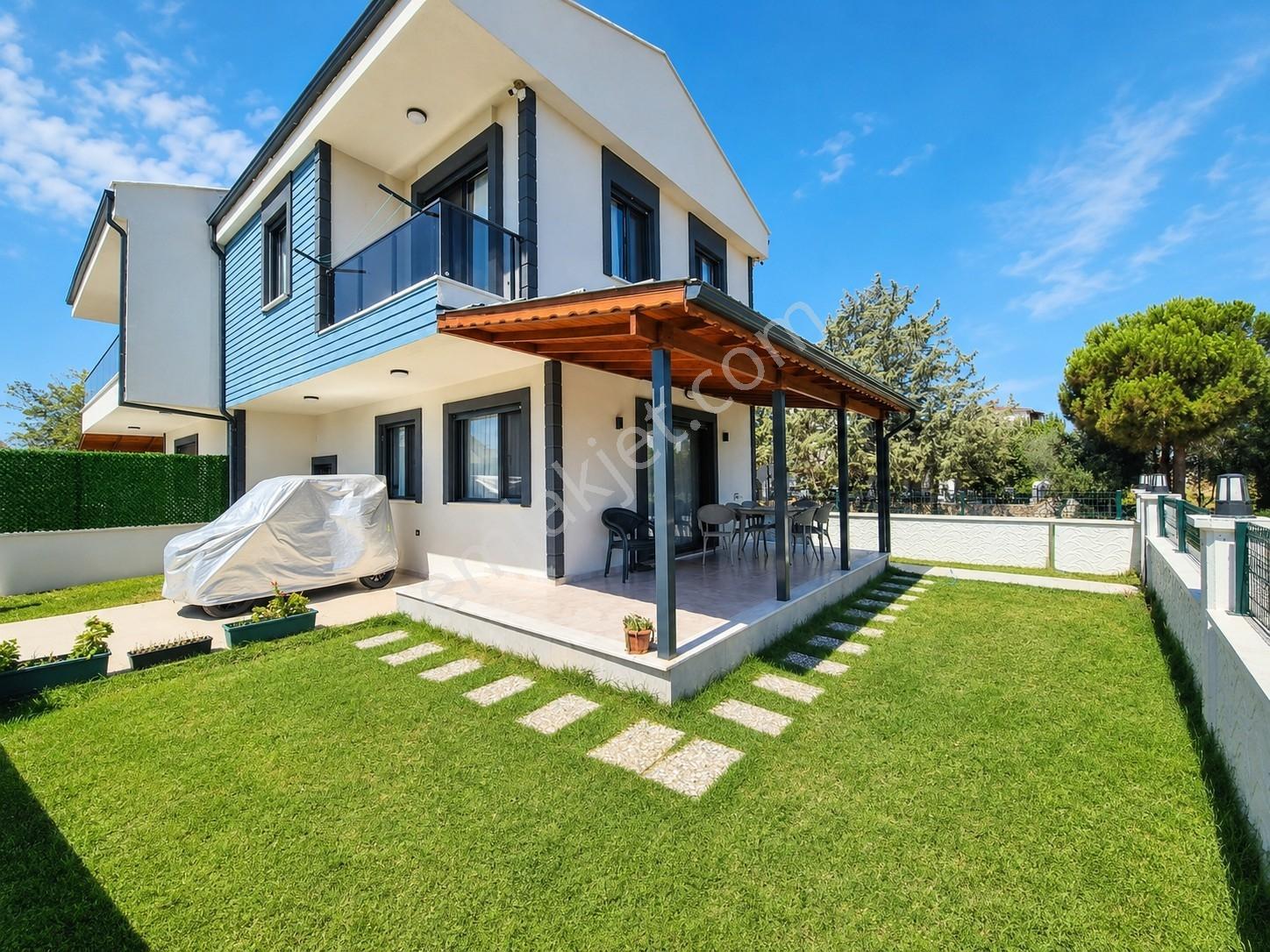 Umas Solutıon'dan Müstakil Bahçe Kullanımına Sahip - 3+1 Villa — fotoğraf 3
