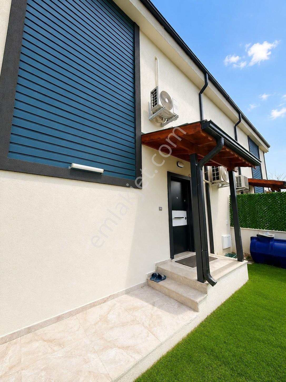 Umas Solutıon'dan Müstakil Bahçe Kullanımına Sahip - 3+1 Villa — fotoğraf 7