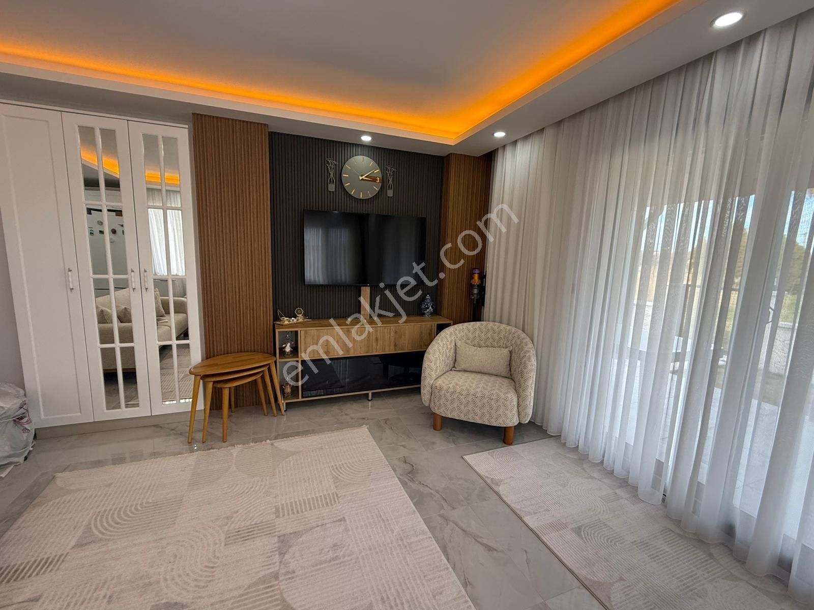 Umas Solutıon'dan Müstakil Bahçe Kullanımına Sahip - 3+1 Villa — fotoğraf 9