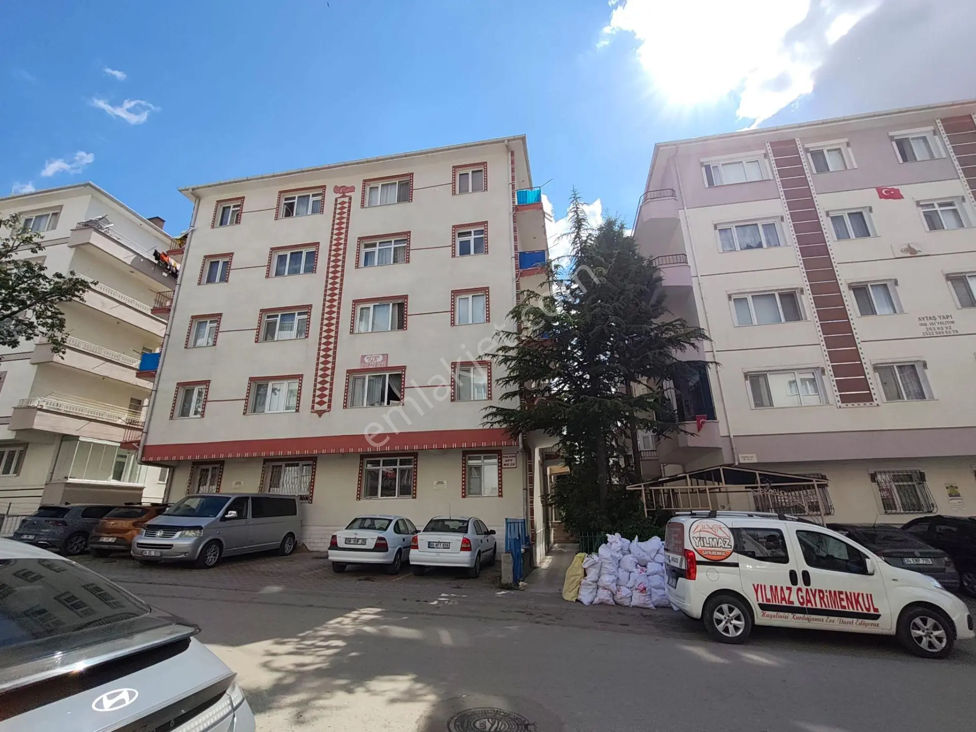 Yılmaz Gayrimenkul'den Tandoğan Mahallesinde Ful Yapılı Fırsat Dairesi — fotoğraf 4