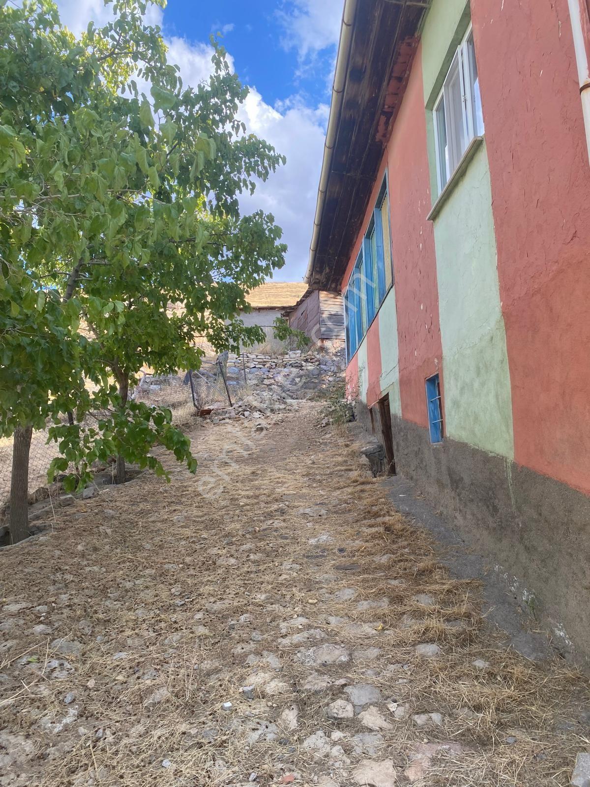 Divriği Ulu Camii Yakını Çarşı Manzaralı Bahçeli Müstakil Ev — fotoğraf 7