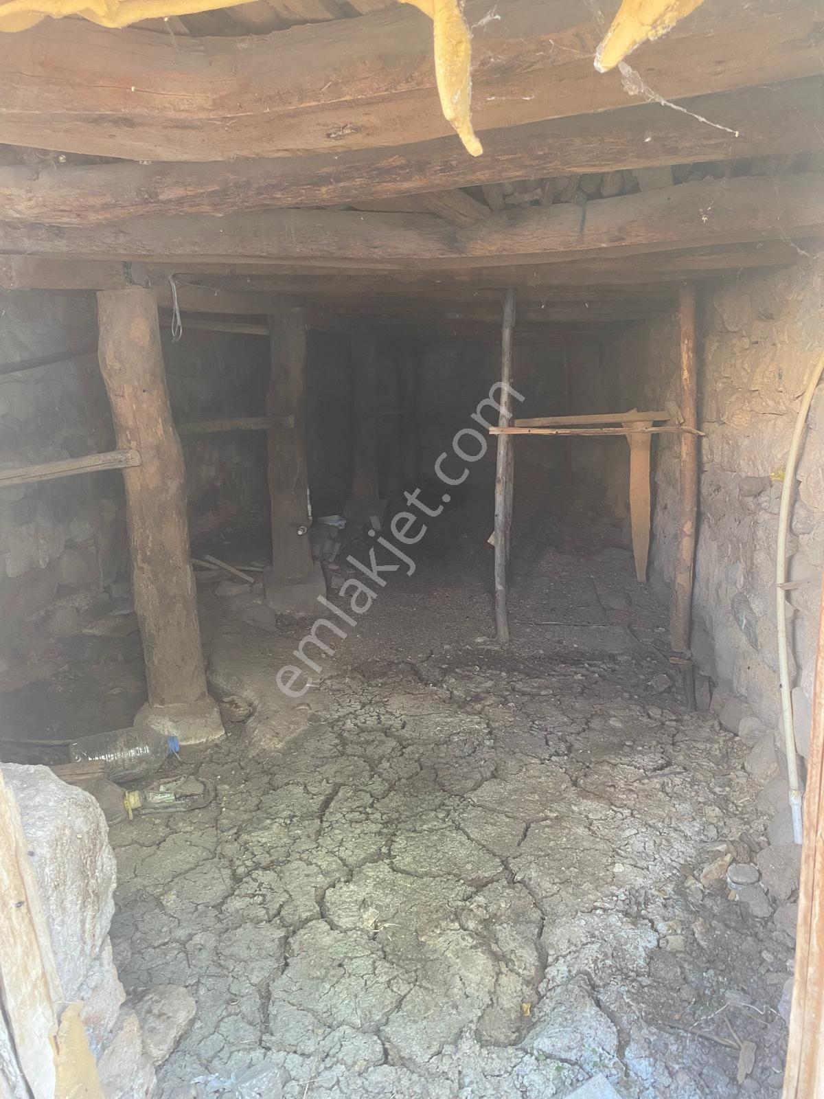 Divriği Ulu Camii Yakını Çarşı Manzaralı Bahçeli Müstakil Ev — fotoğraf 23