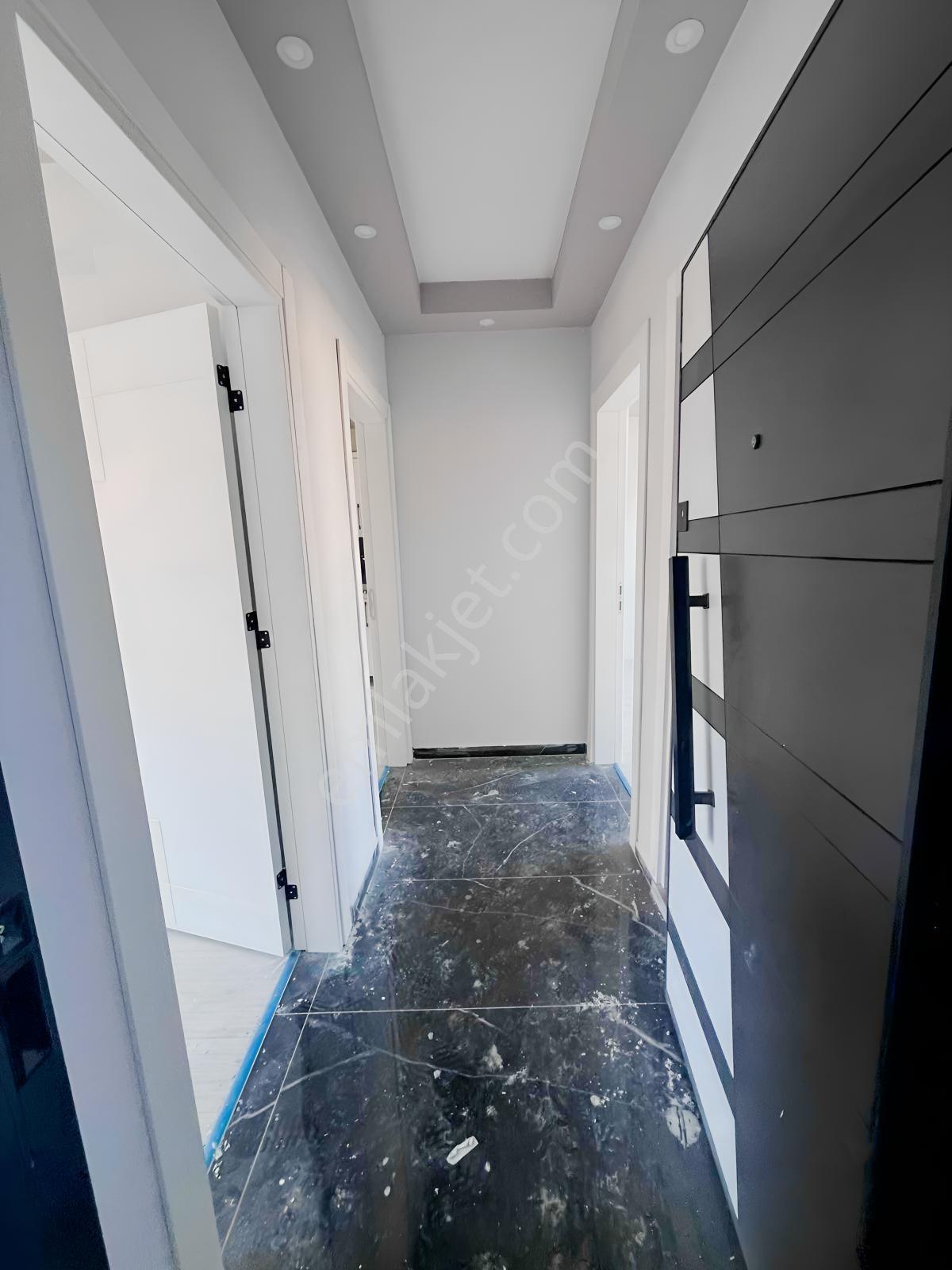 Ortaca Cumhuriyet Mahallesinde Satılık 2+1 Daire — fotoğraf 3