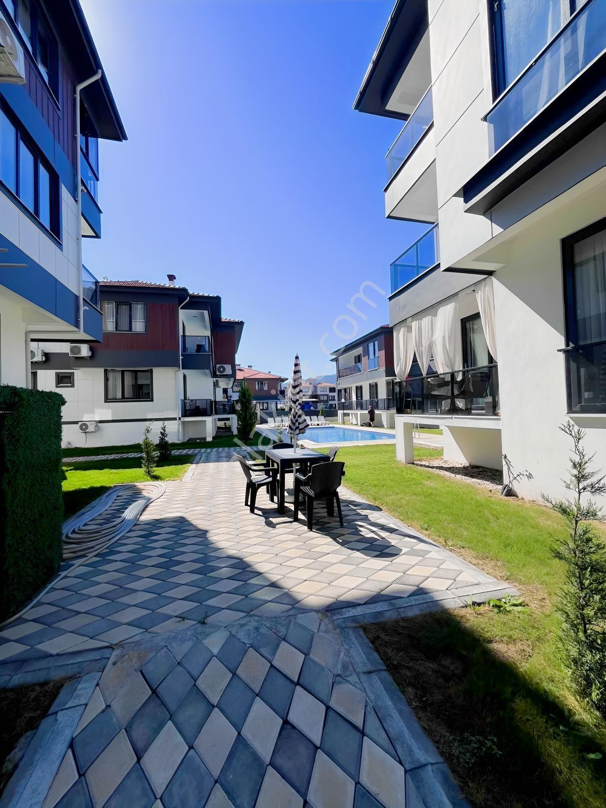 Ortaca Da Havuzlu Site İçerisinde Satılık 1+1 Daire — fotoğraf 2