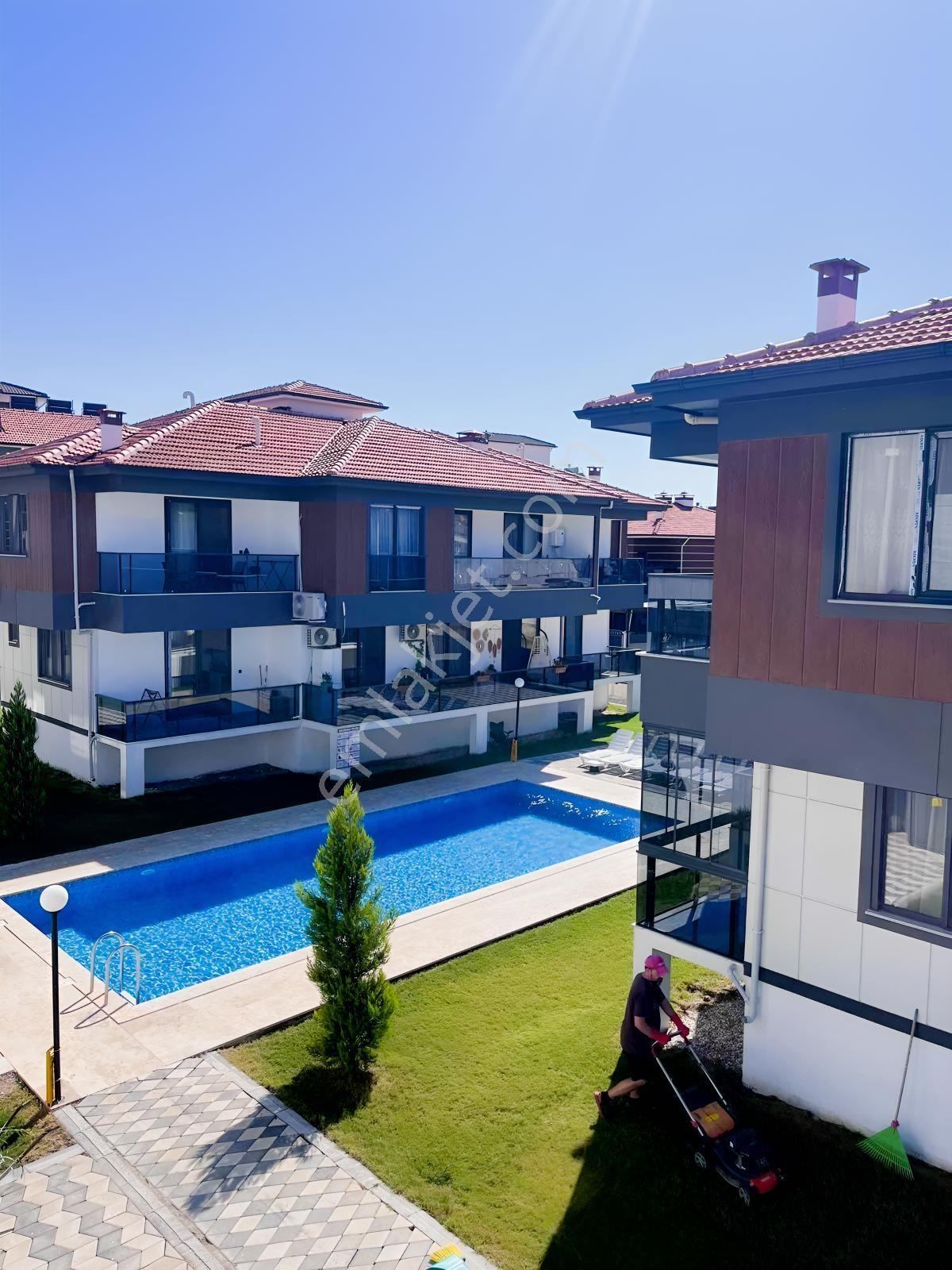 Ortaca Da Havuzlu Site İçerisinde Satılık 1+1 Daire — fotoğraf 9