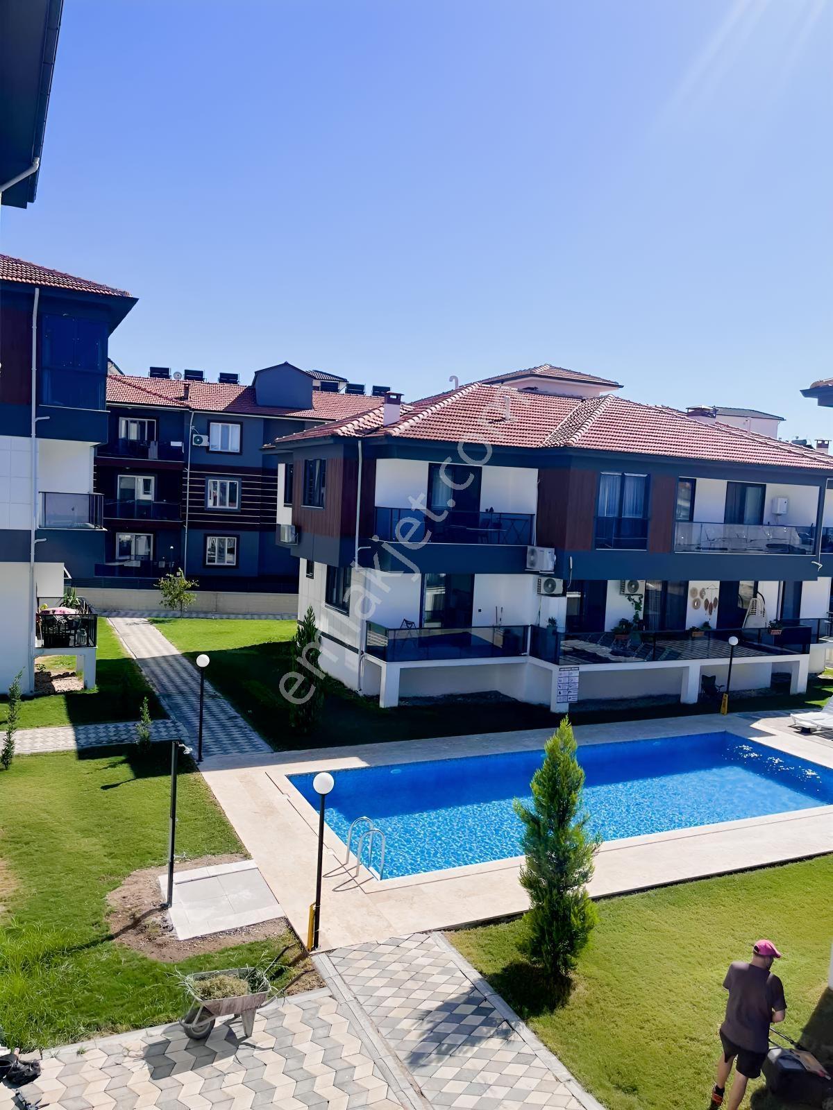 Ortaca Da Havuzlu Site İçerisinde Satılık 1+1 Daire — fotoğraf 10