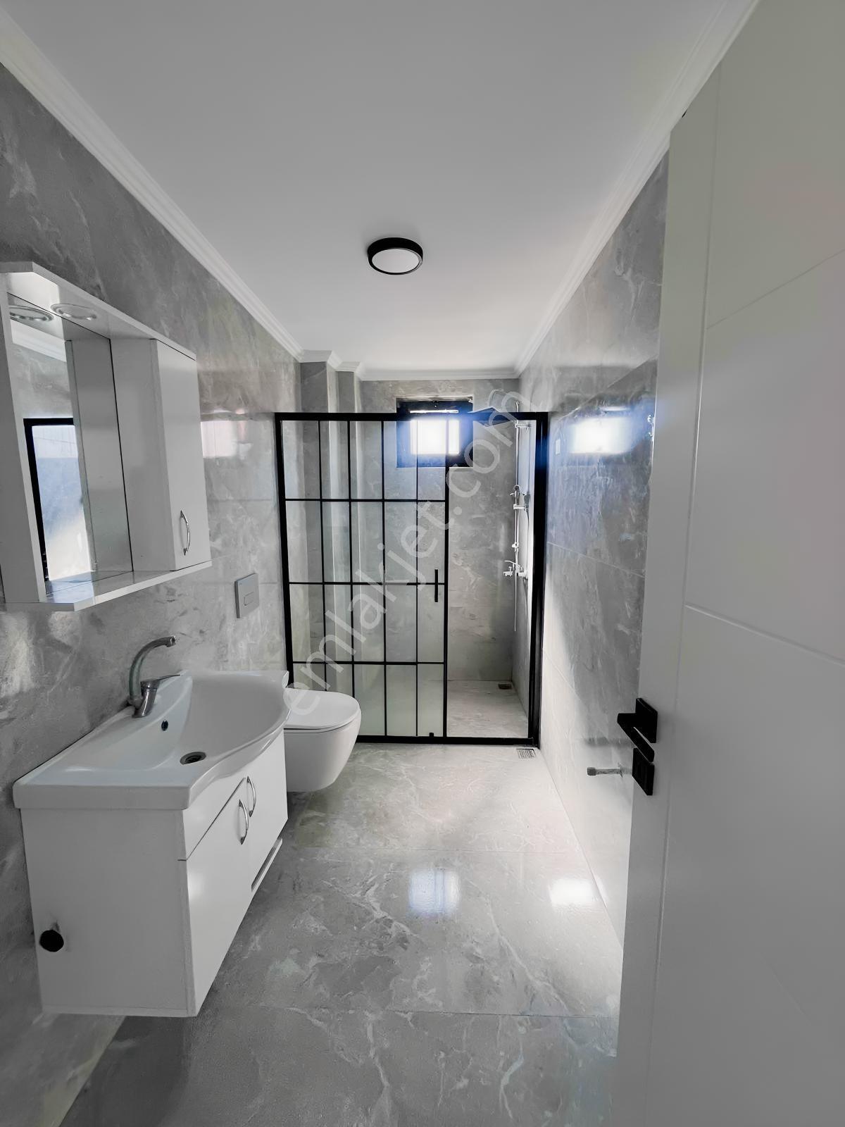 Ortaca Da Havuzlu Site İçerisinde Satılık 1+1 Daire — fotoğraf 17